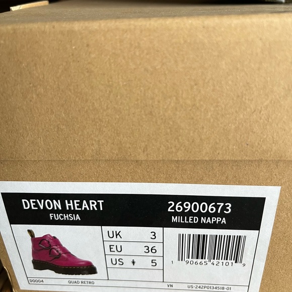 Dr. Martens Pink Devon Heart Platform Boots - Picture 6 of 9